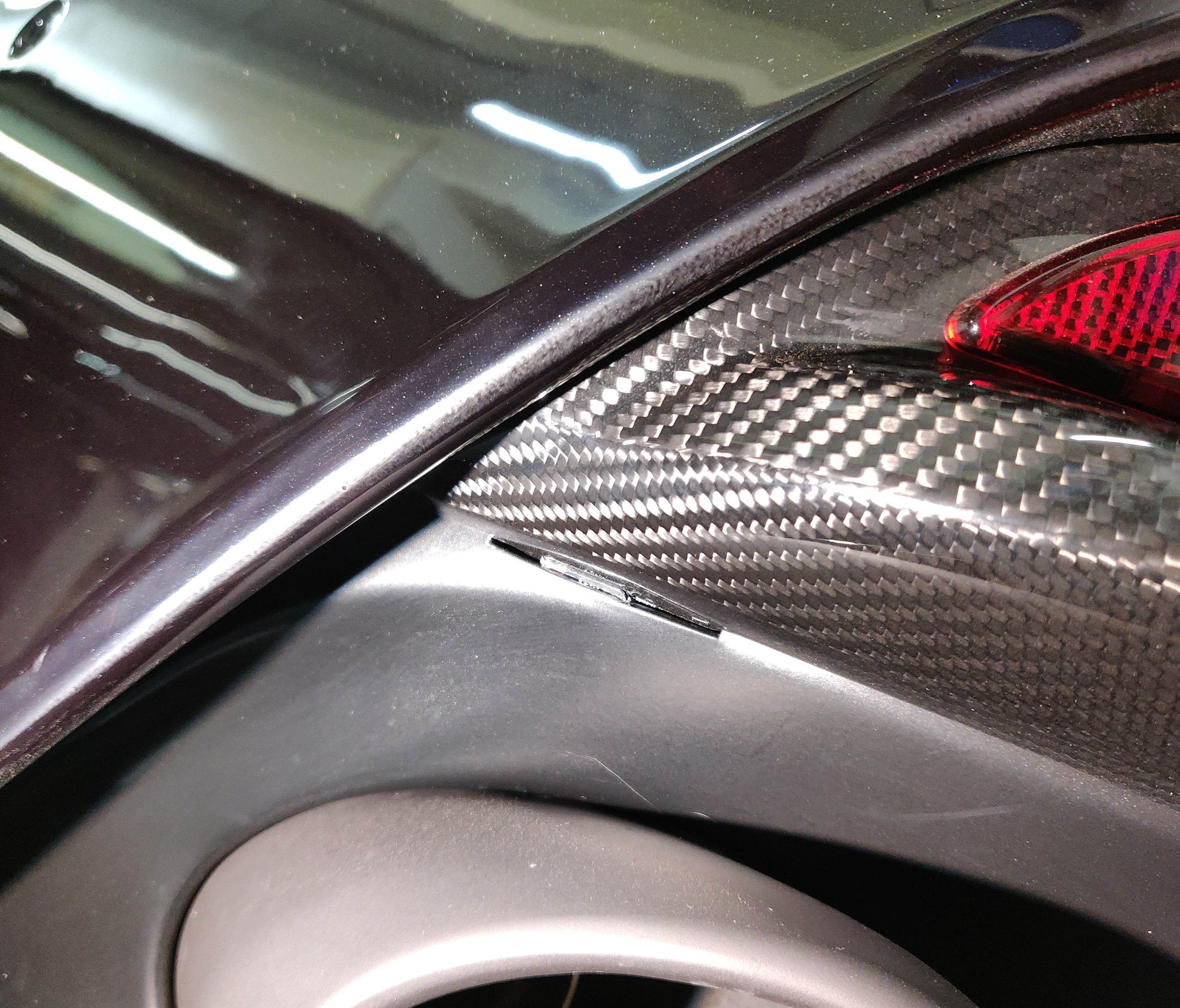 Aston Martin Superleggera 