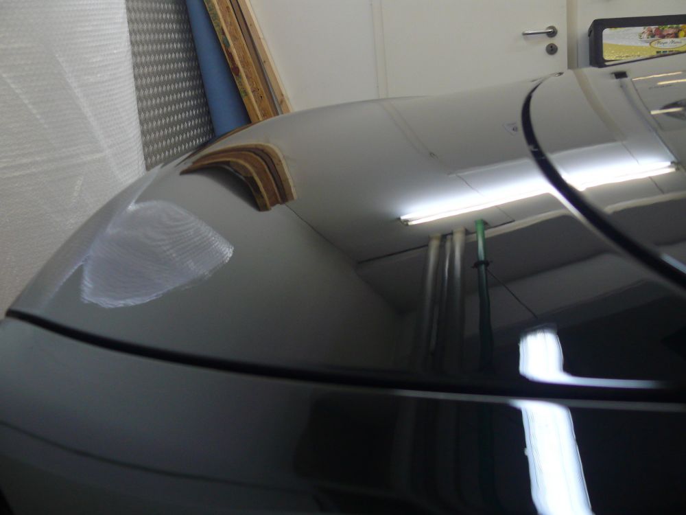 maserati uni schwarz