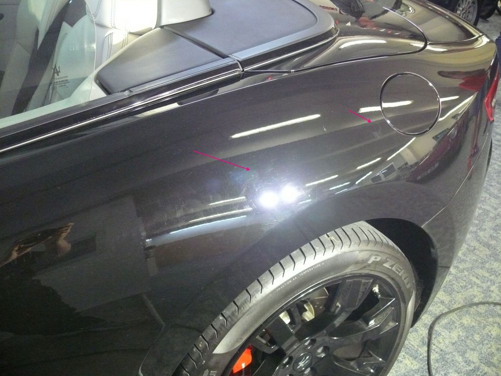 maserati uni schwarz kratzer